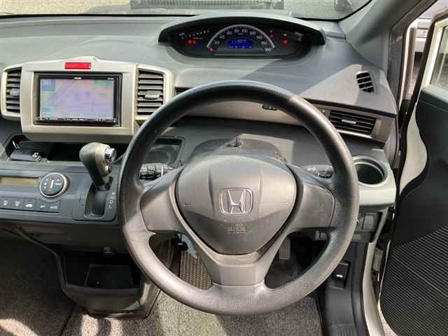 HONDA FREED SPIKE