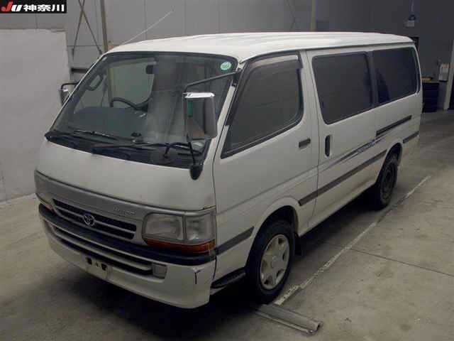 TOYOTA REGIUS ACE
