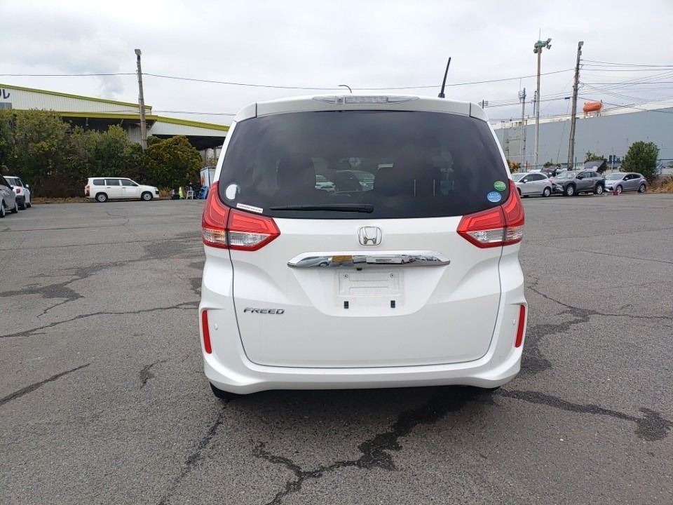 HONDA FREED