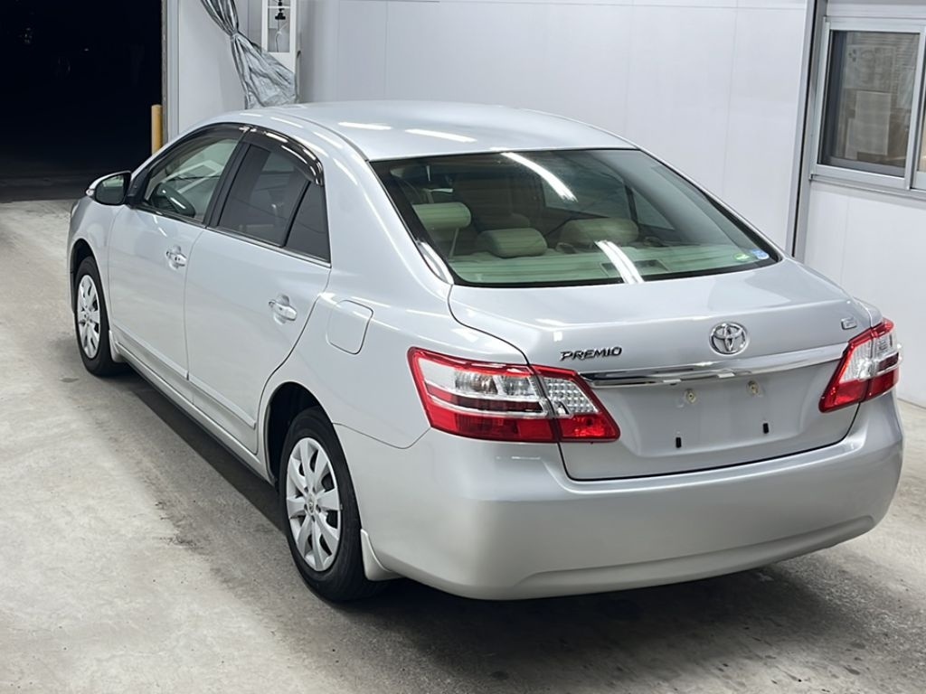 TOYOTA PREMIO