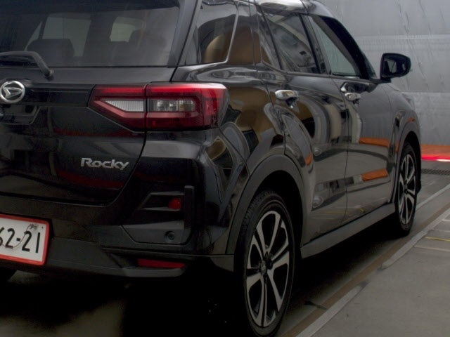 DAIHATSU ROCKY