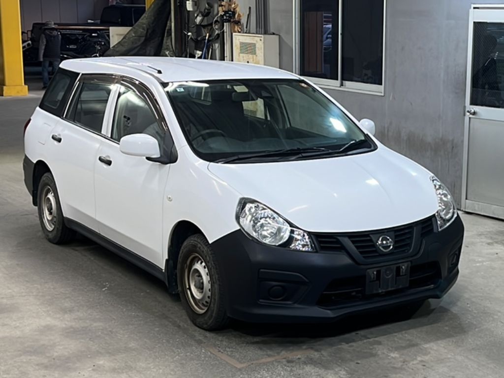 NISSAN AD