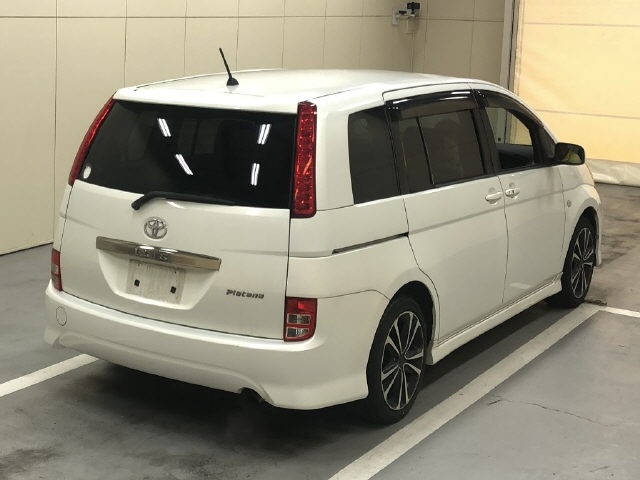 TOYOTA ISIS