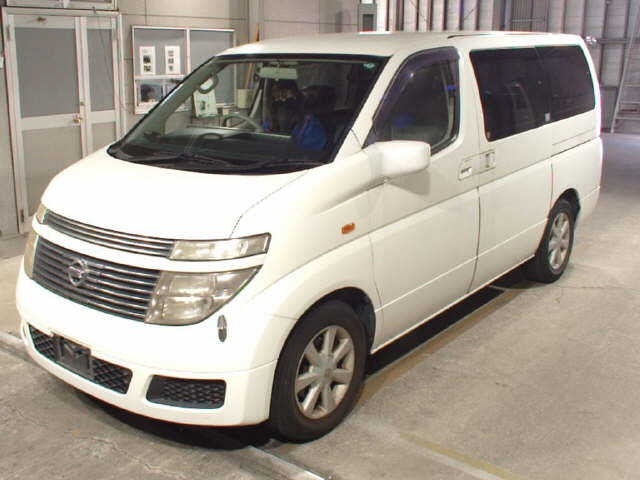 NISSAN ELGRAND