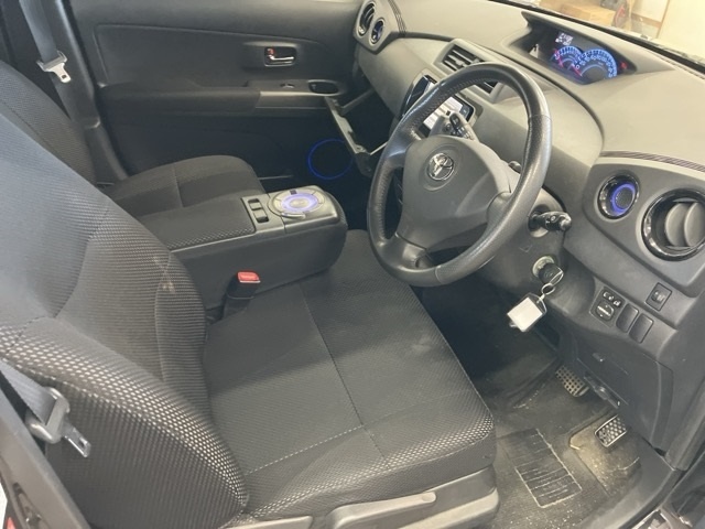 TOYOTA BB
