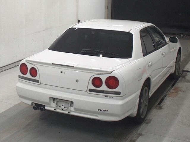 NISSAN SKYLINE