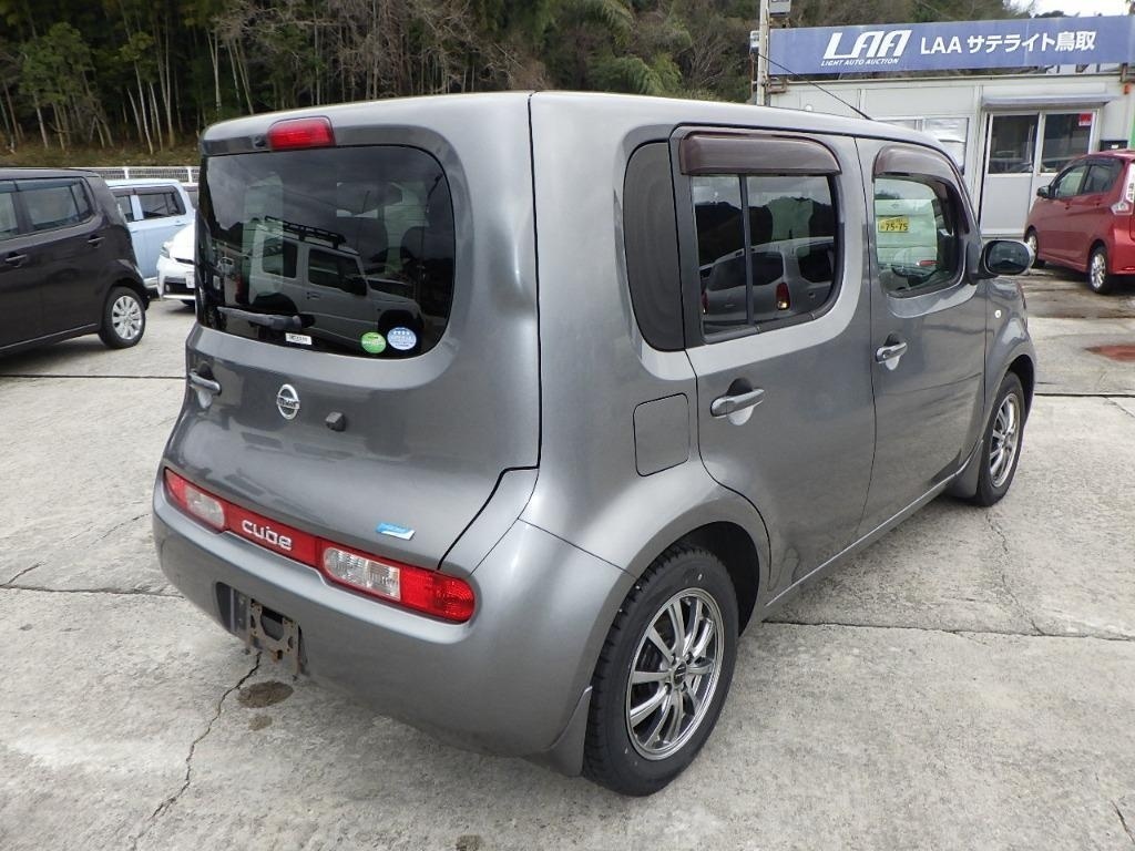 NISSAN CUBE