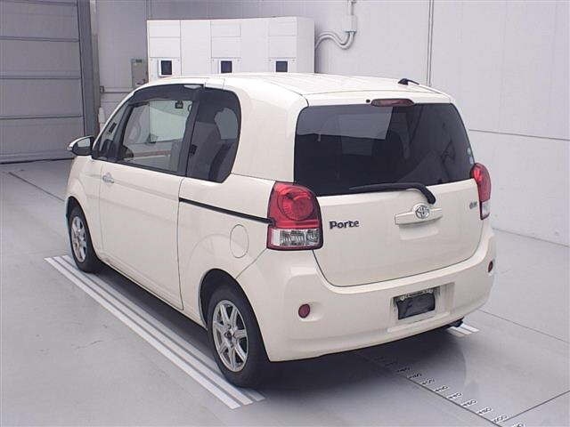 TOYOTA PORTE