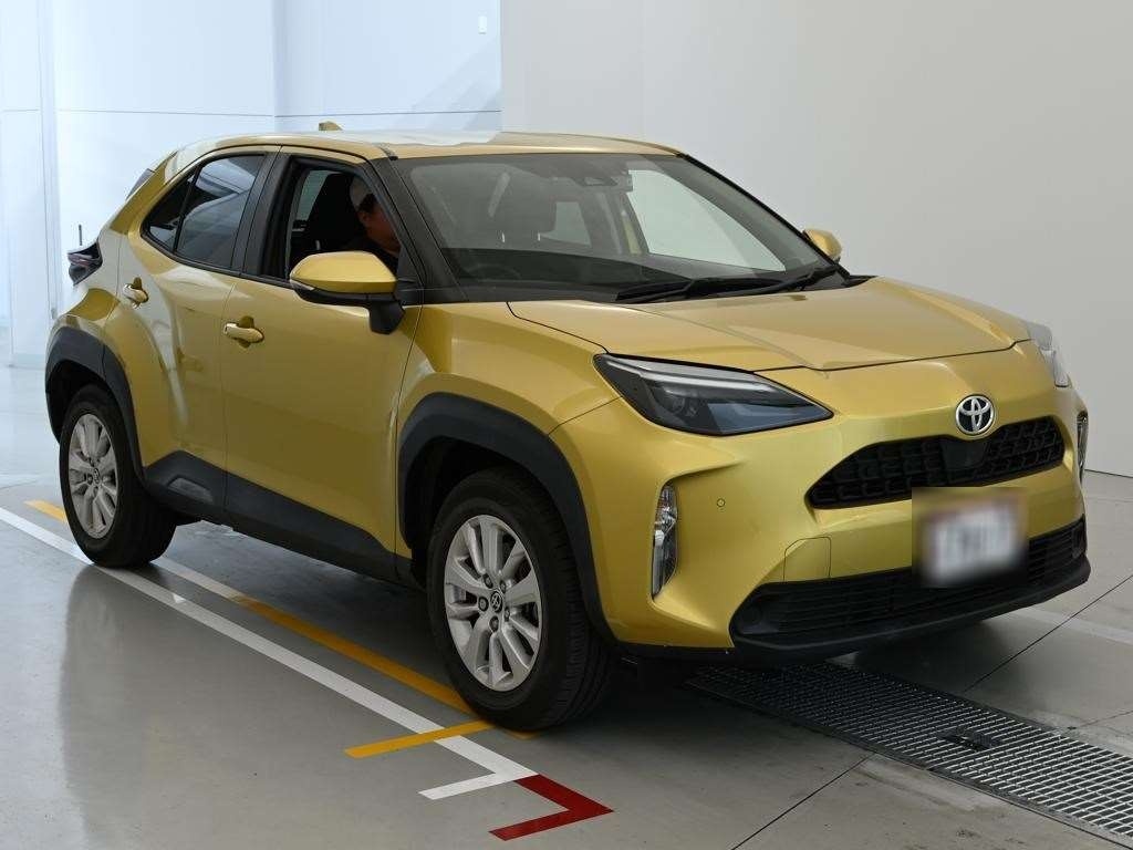 TOYOTA YARIS CROSS