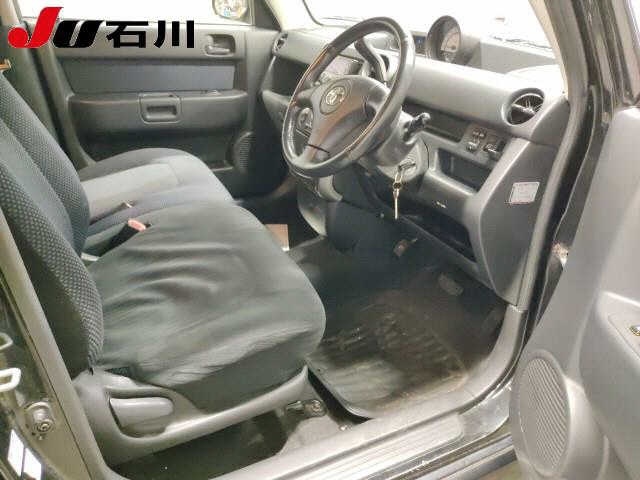 TOYOTA BB