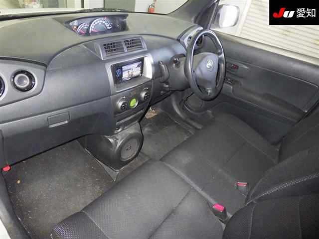 TOYOTA BB