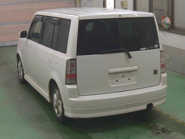 TOYOTA BB