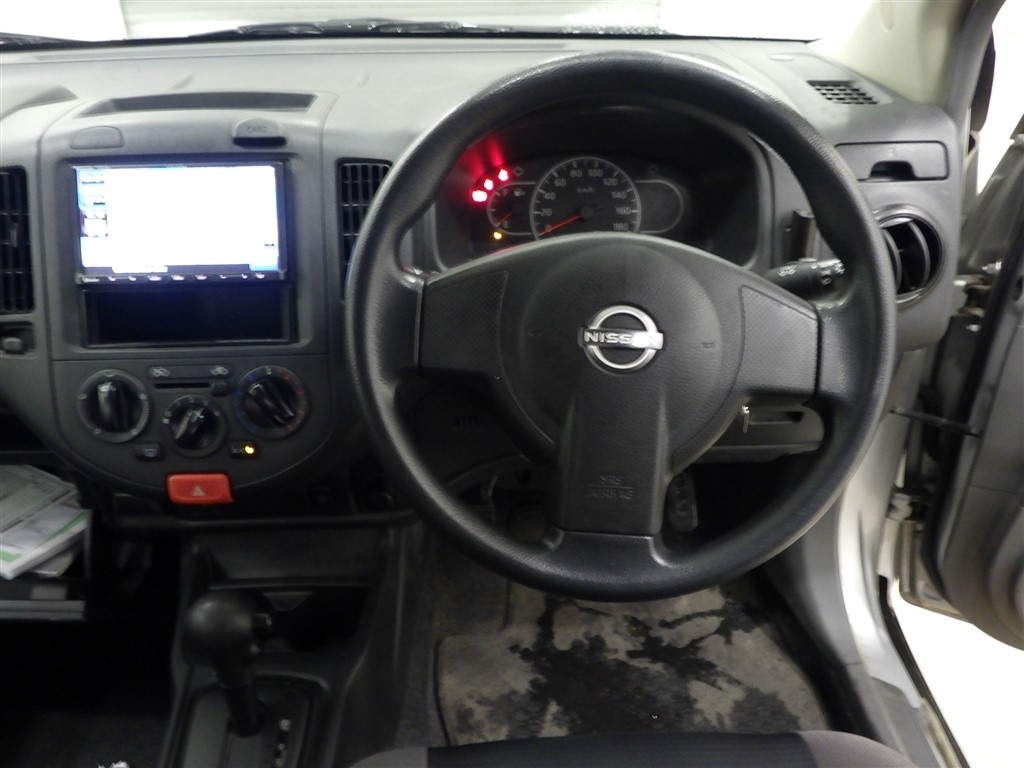 NISSAN AD
