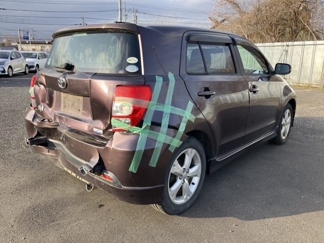 TOYOTA IST