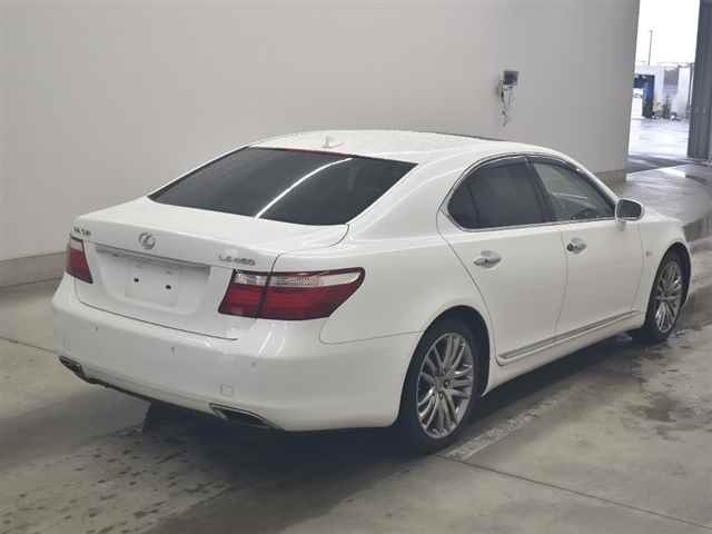 LEXUS LS460