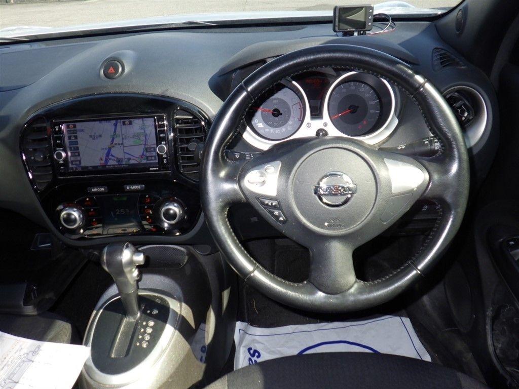 NISSAN JUKE