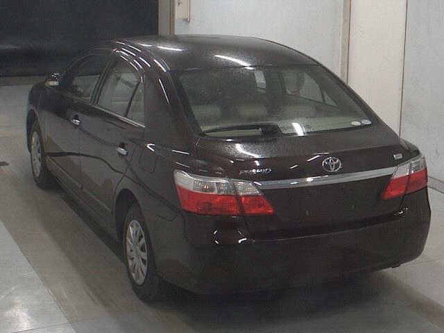 TOYOTA PREMIO