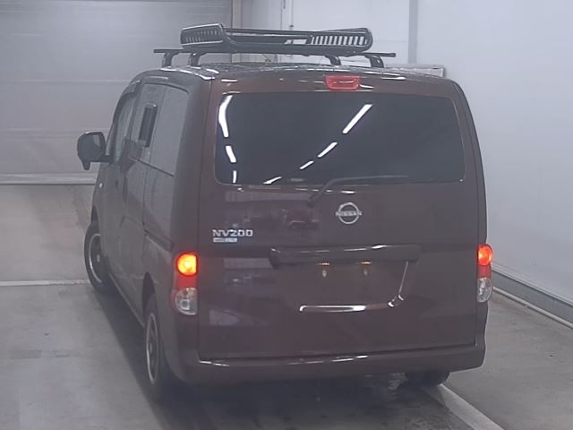 NISSAN NV200