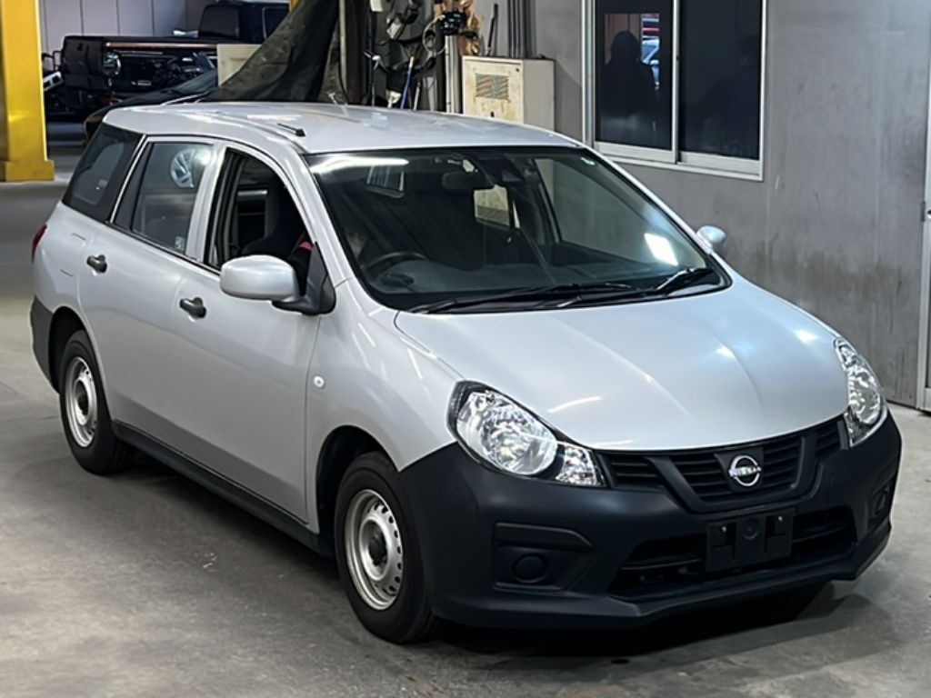 NISSAN AD