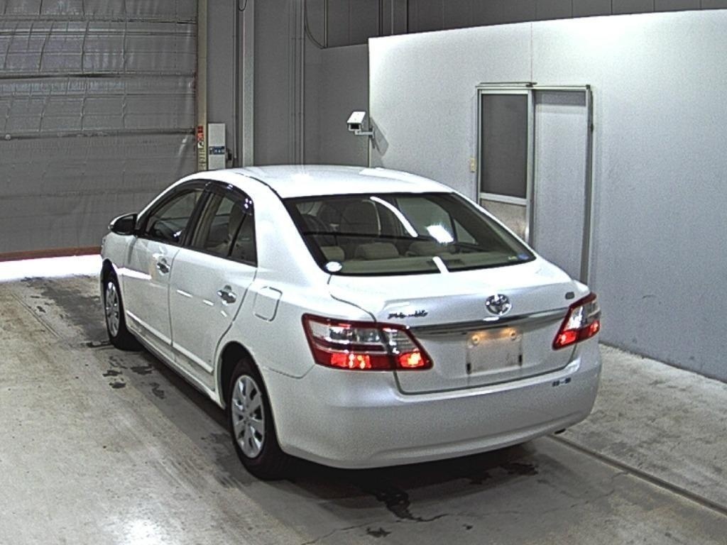 TOYOTA PREMIO