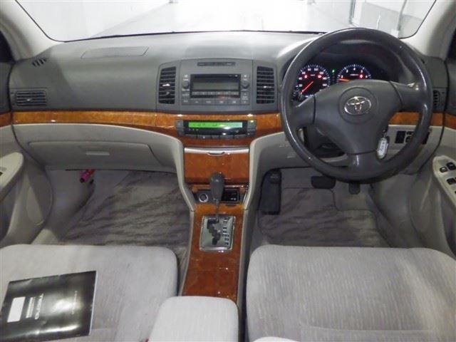 TOYOTA PREMIO