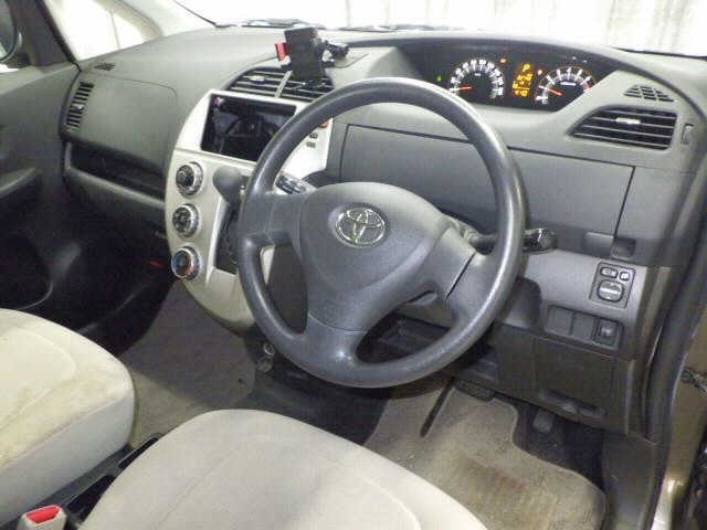 TOYOTA RACTIS