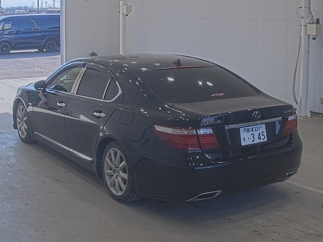 LEXUS LS460