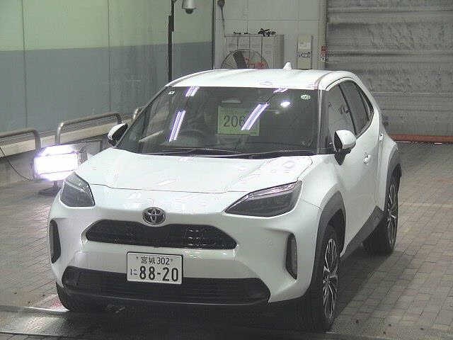 TOYOTA YARIS CROSS