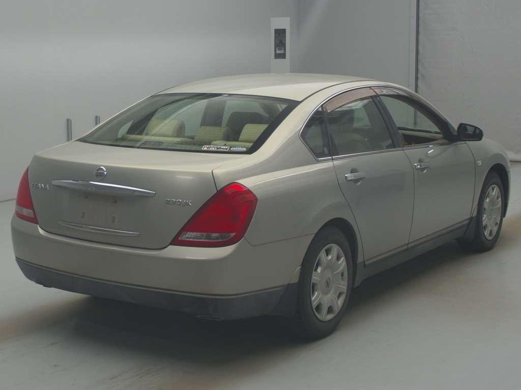 NISSAN TEANA