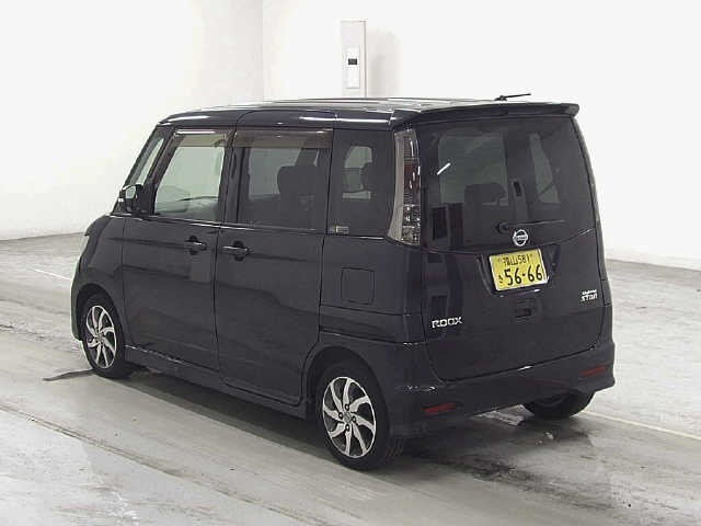 NISSAN ROOX