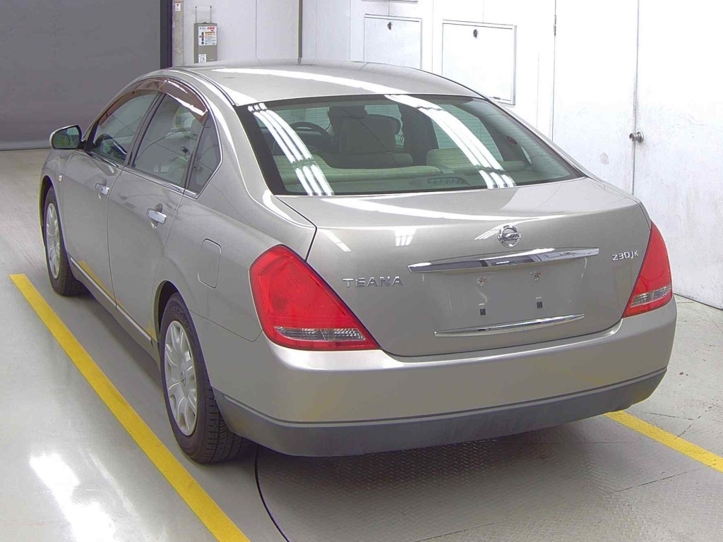 NISSAN TEANA