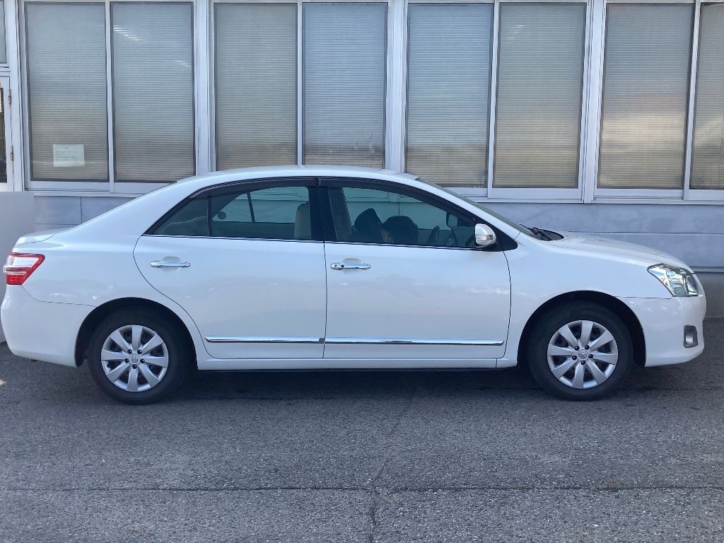 TOYOTA PREMIO