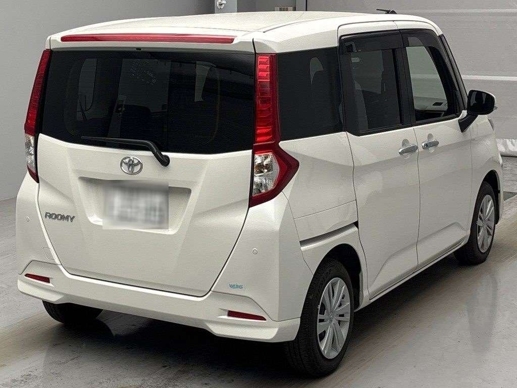TOYOTA ROOMY