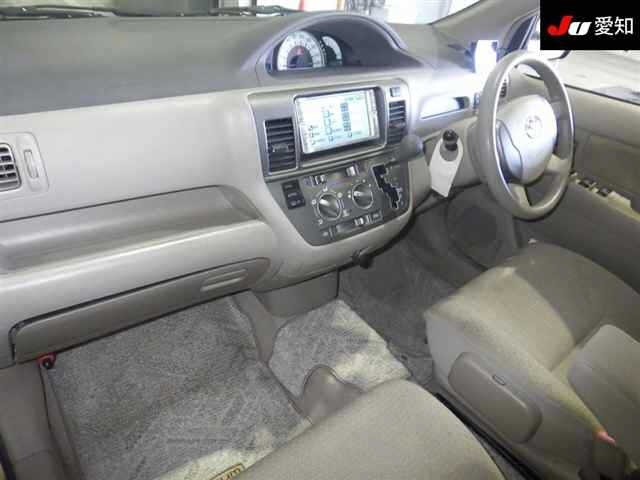 TOYOTA RAUM