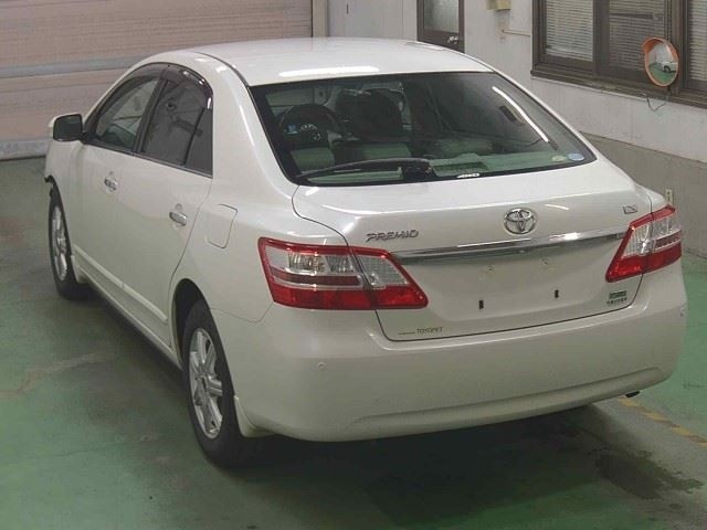 TOYOTA PREMIO