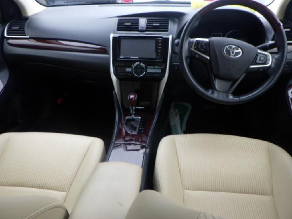 TOYOTA PREMIO