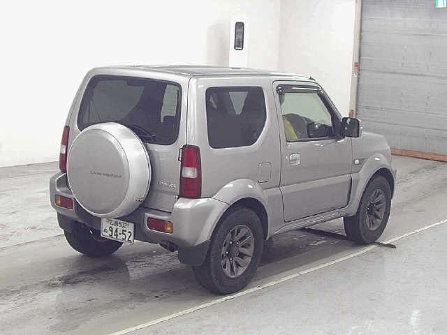 SUZUKI JIMNY SIERRA
