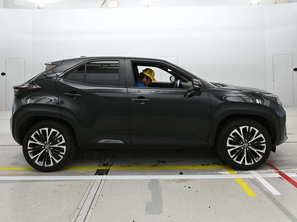 TOYOTA YARIS CROSS