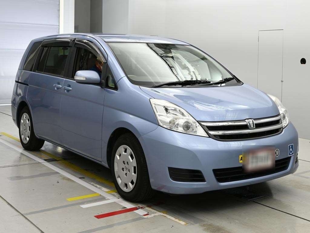 TOYOTA ISIS