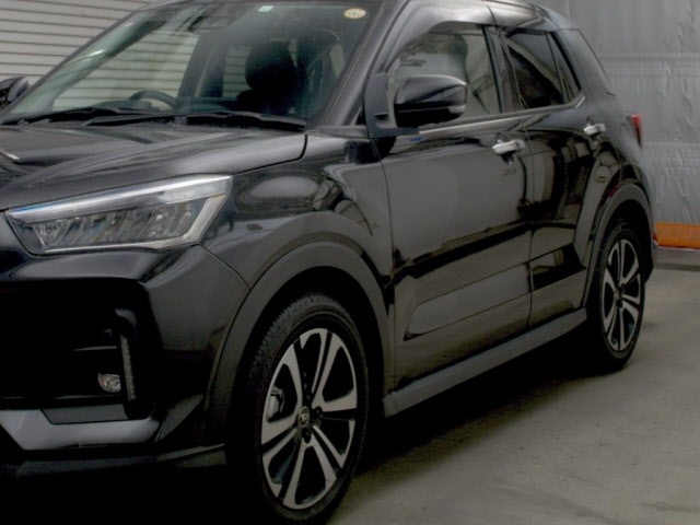 DAIHATSU ROCKY