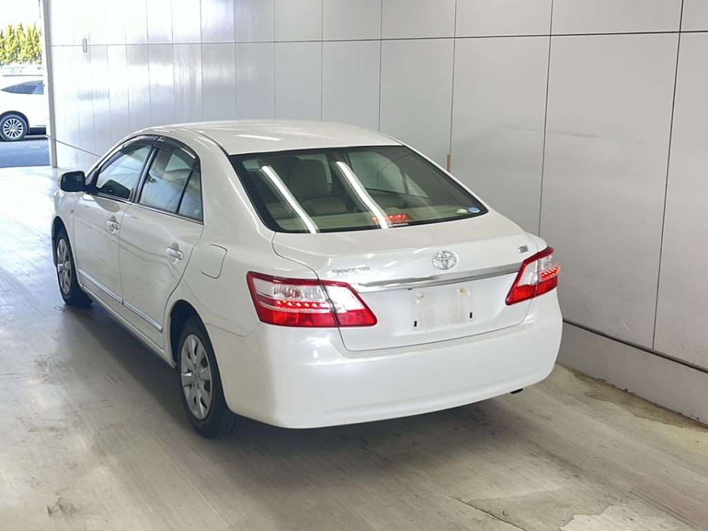 TOYOTA PREMIO