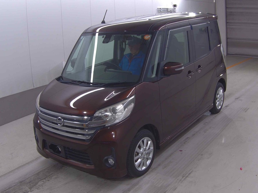NISSAN DAYZ ROOX