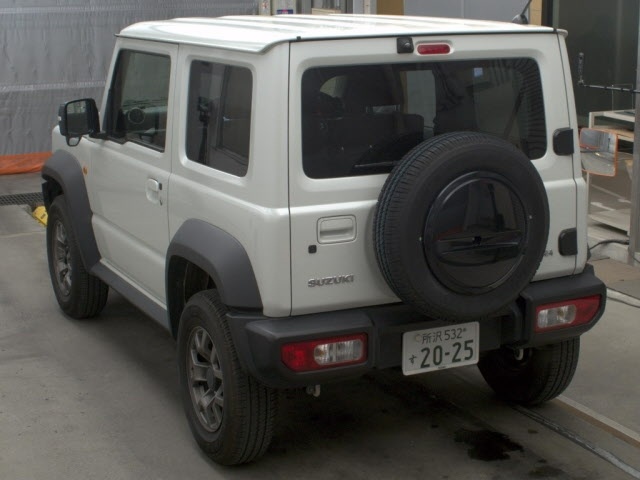 SUZUKI JIMNY SIERRA