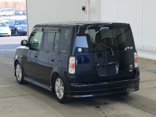 TOYOTA BB