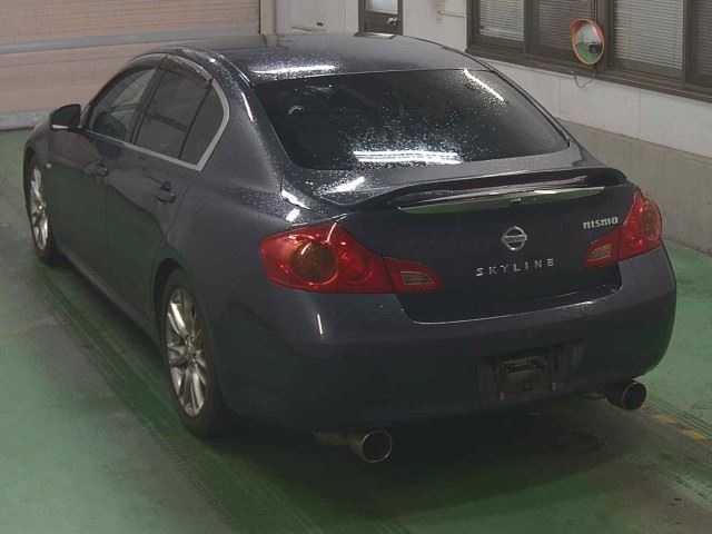 NISSAN SKYLINE