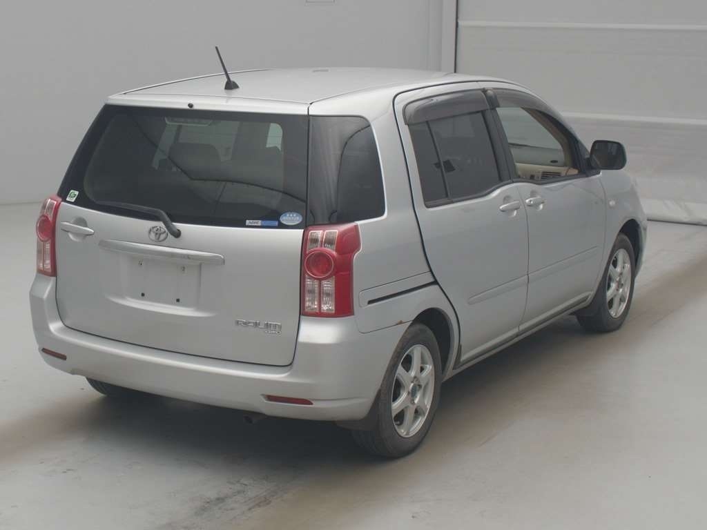 TOYOTA RAUM