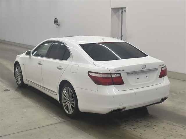 LEXUS LS460