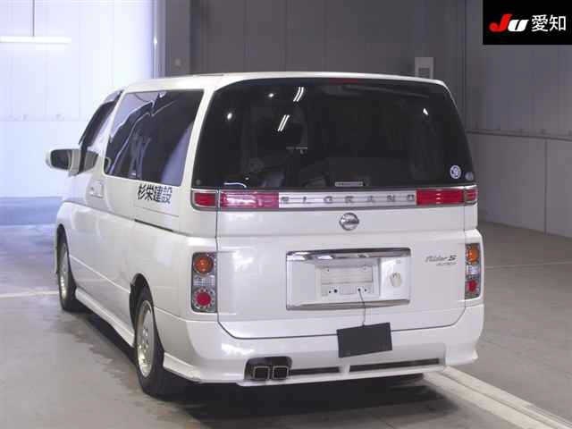 NISSAN ELGRAND