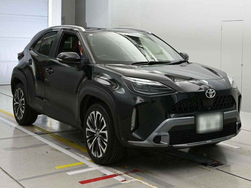 TOYOTA YARIS CROSS