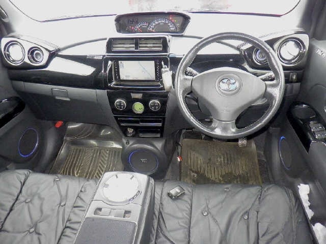 TOYOTA BB